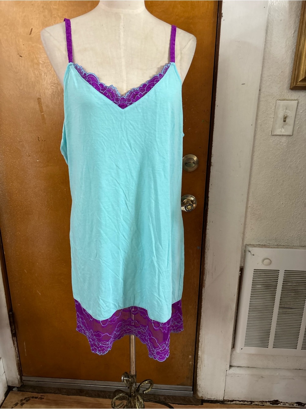 Natori night gown.  Xl.